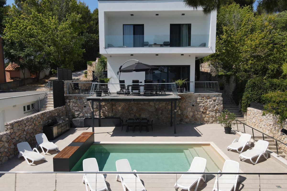 Villa Karla - Pool and Terrace